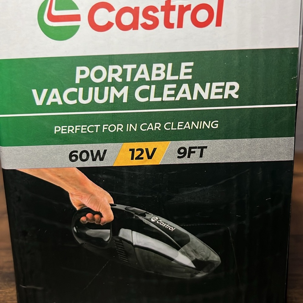 Castrol Portable Vacuum Cleaner- New In Box - Picture 4 of 9